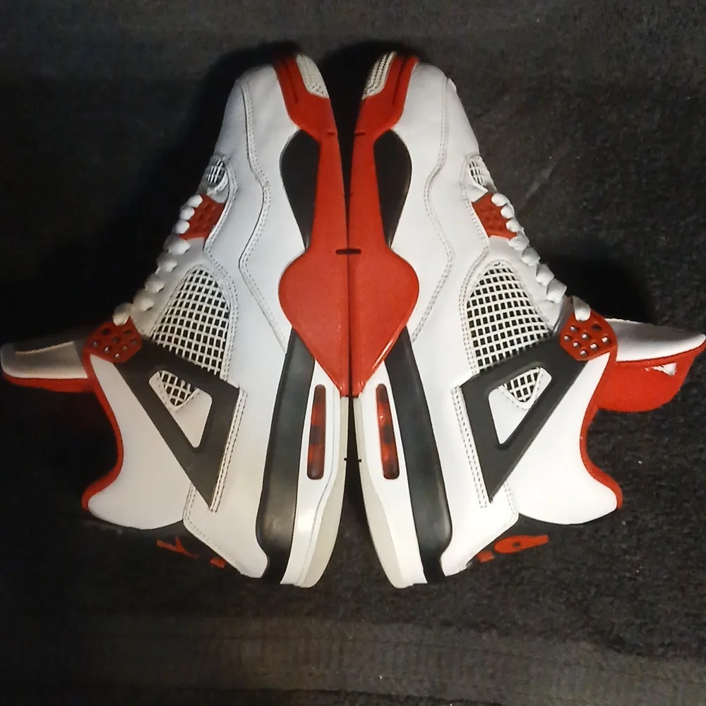 Air Jordan 4 Retro OG "FIRE RED" (2020)   Mens Size-9.5    100% Authentic! - Picture 4 of 12